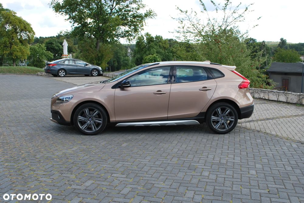 Volvo V40 Cross Country D4 Summum - 4