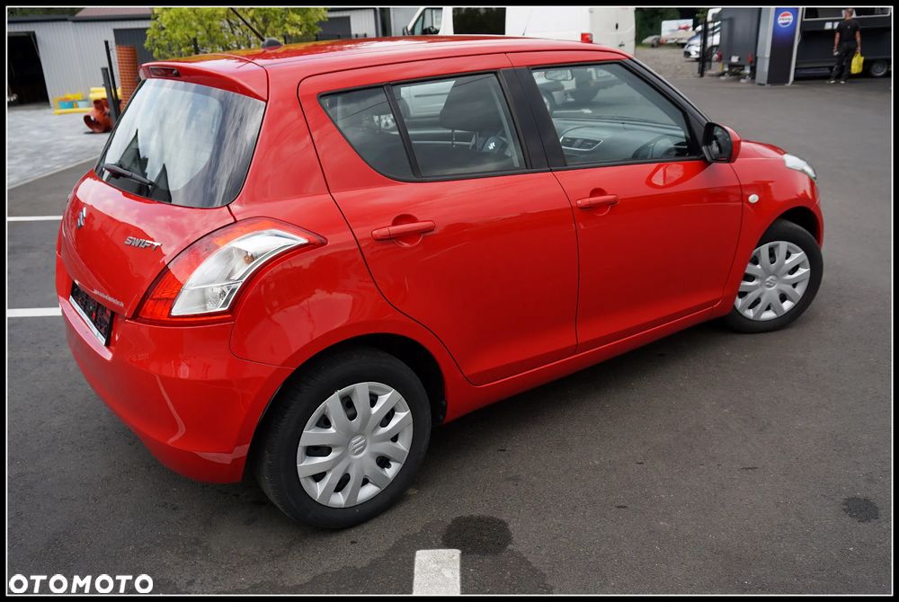Suzuki Swift 1.2 Comfort Plus - 4