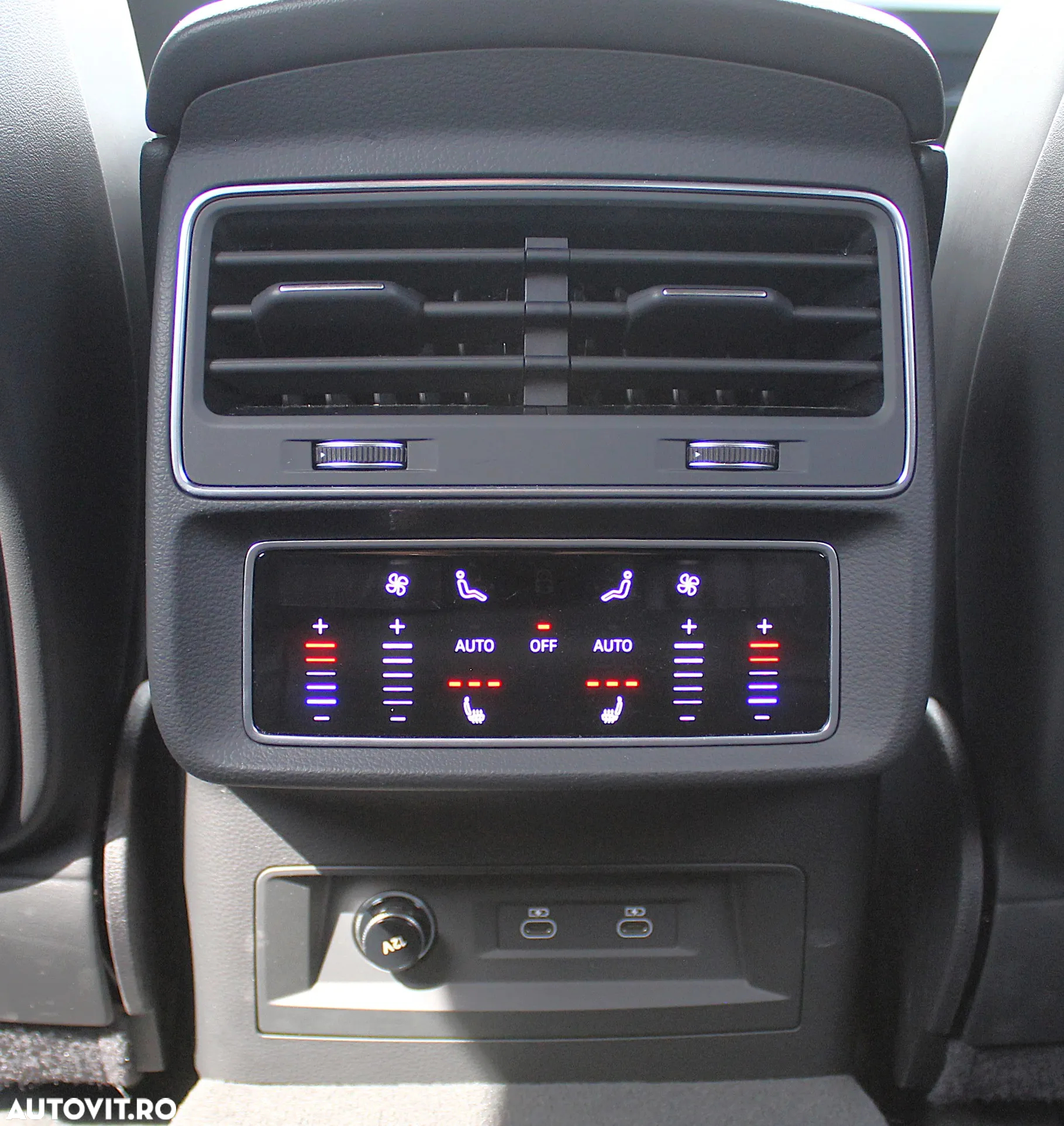Audi SQ8 4.0 TFSI quattro Tiptronic - 22