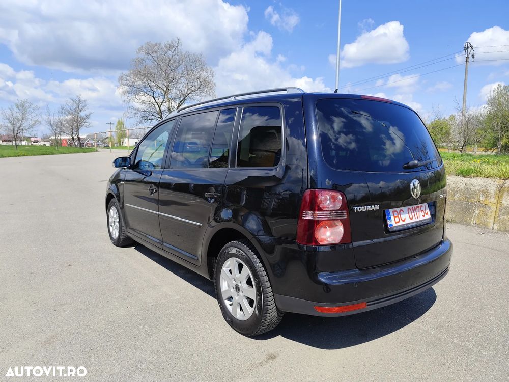Volkswagen Touran 2.0TDI Highline - 2