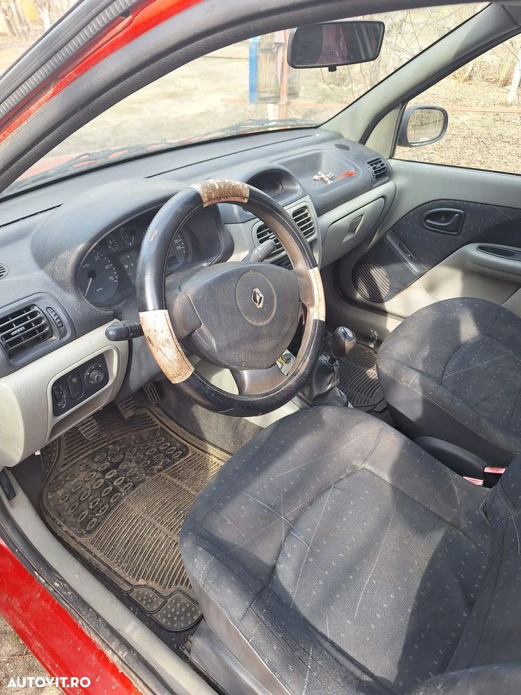 Renault Symbol Clio 1.4 EX14 96 - 8