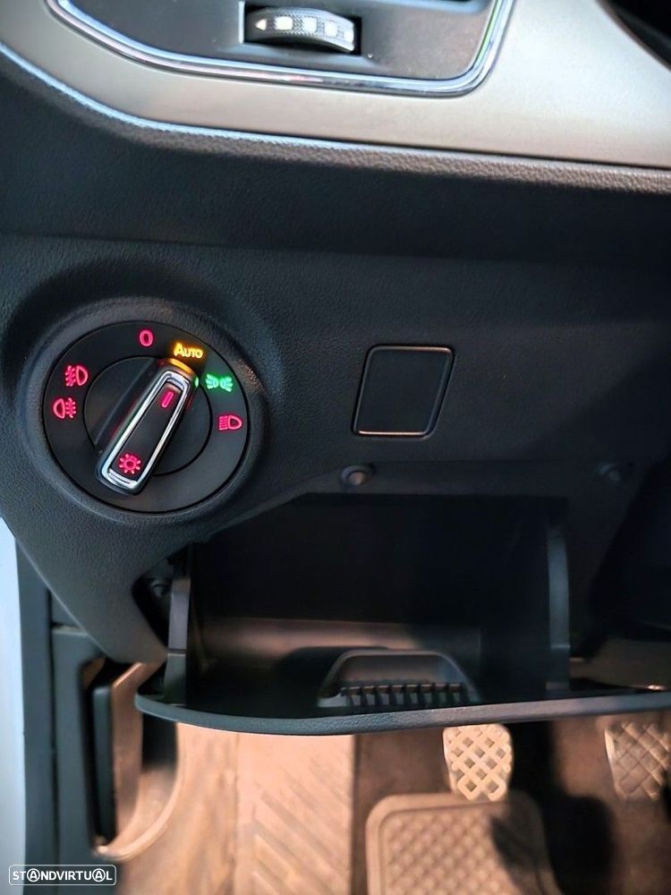 SEAT Leon X-Perience 1.6 TDi 4Drive - 19