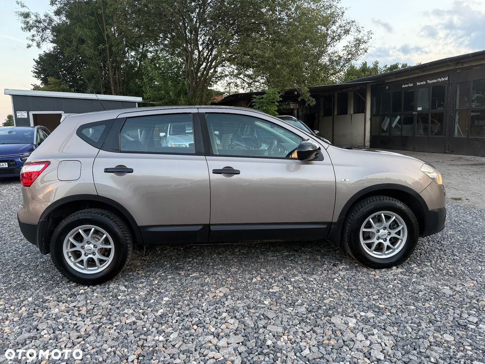 Nissan Qashqai - 10