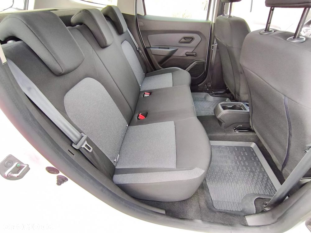 Dacia Logan SCe 75 Essentiel - 9
