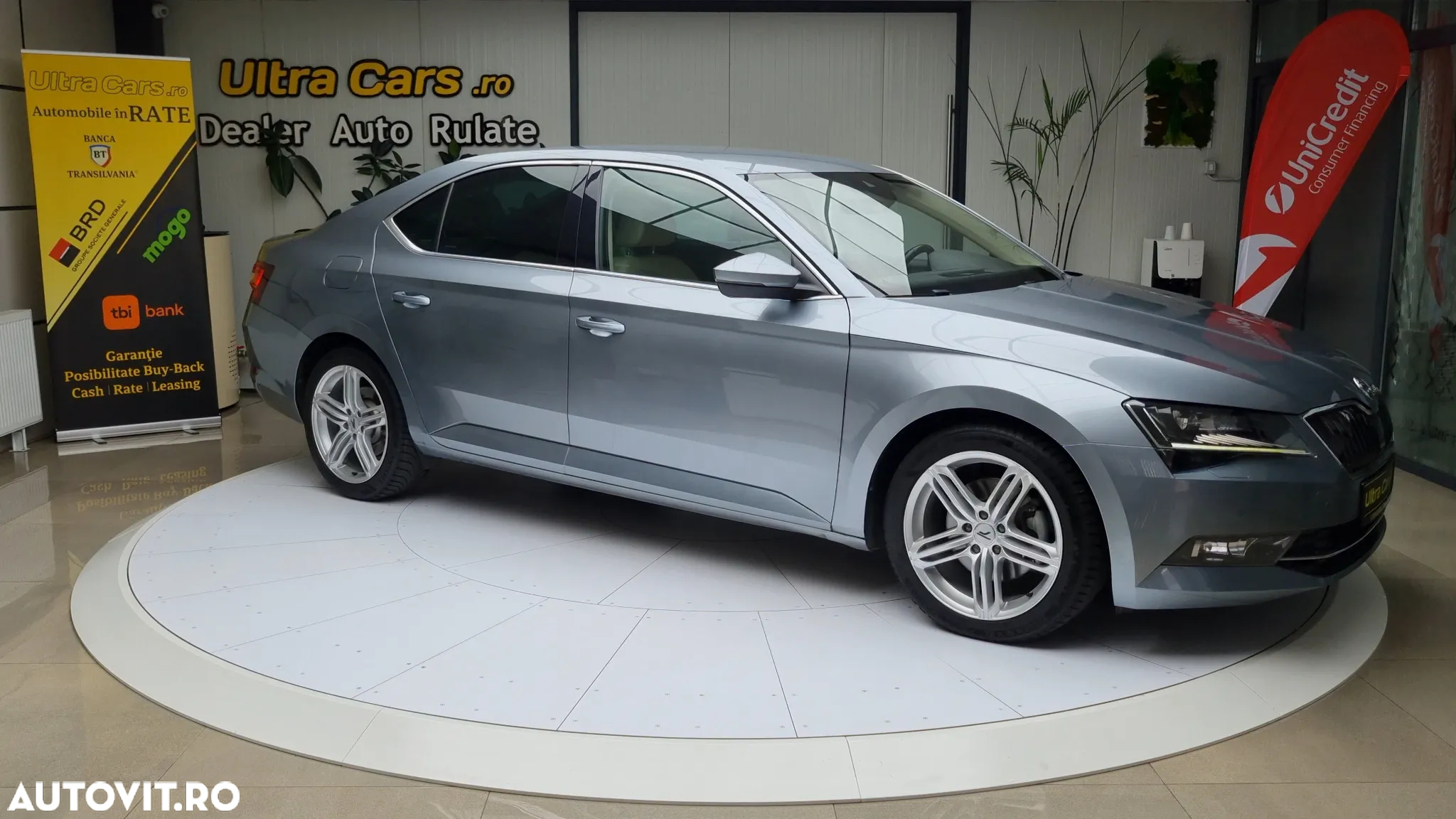 Skoda Superb 2.0 TDI DSG Style - 8