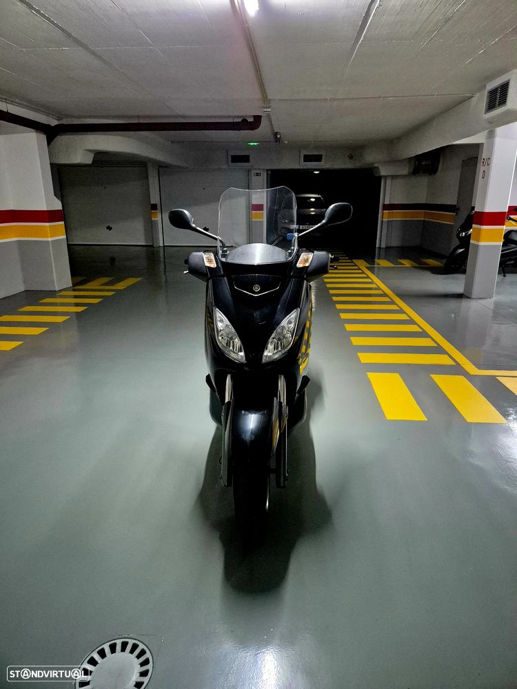 Yamaha X-Max - 3
