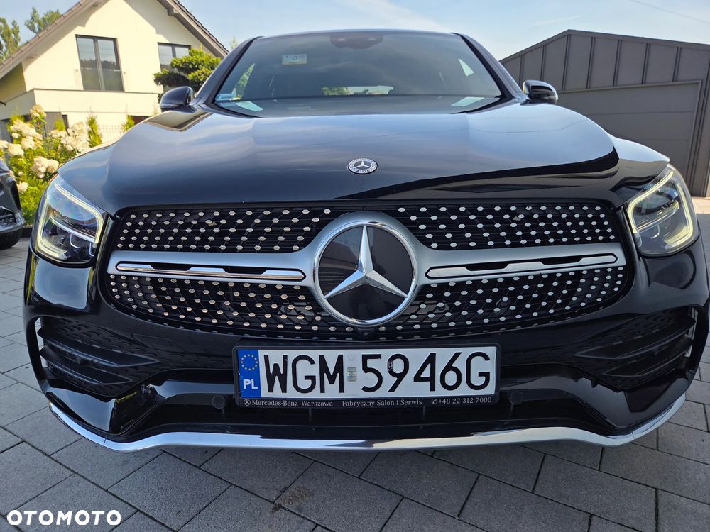 Mercedes-Benz GLC 200 4Matic 9G-TRONIC AMG Line Plus - 23