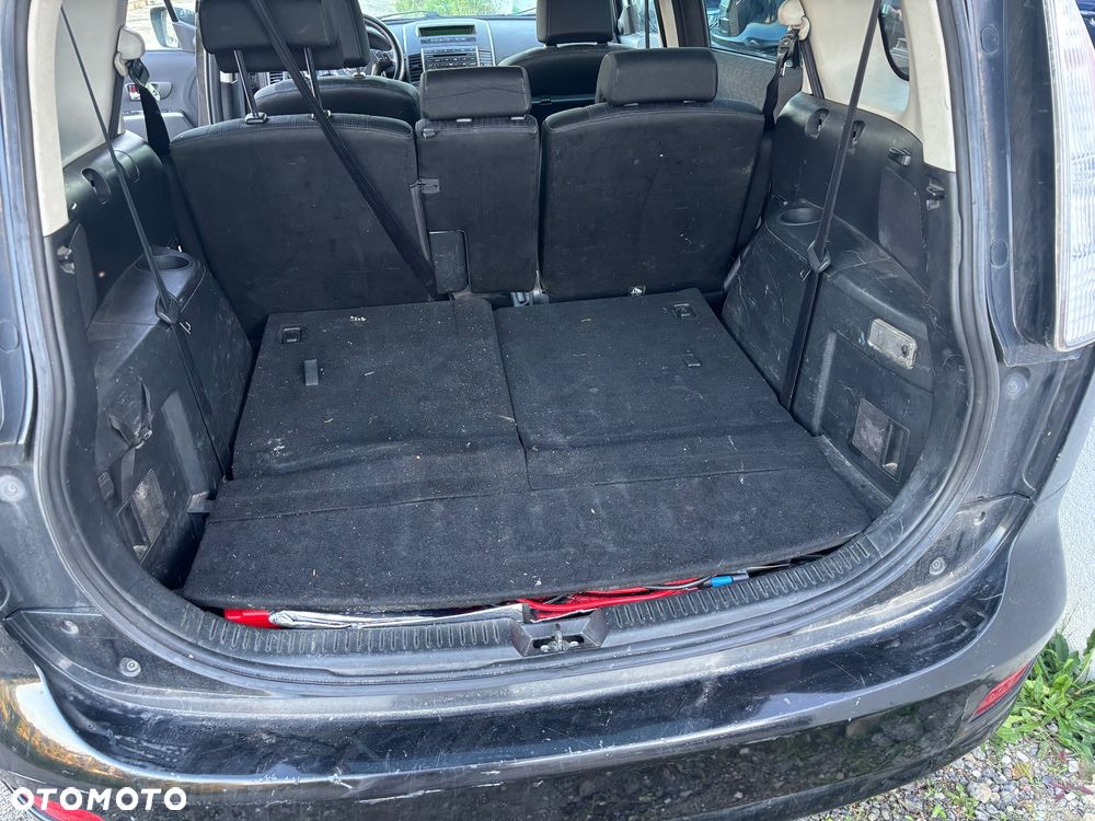 Mazda 5 - 7