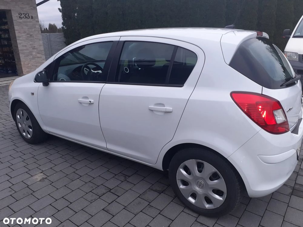 Opel Corsa - 4