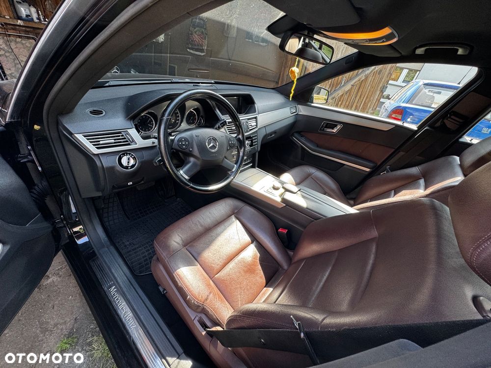 Mercedes-Benz Klasa E 350 CDI BlueEff Avantgarde - 12