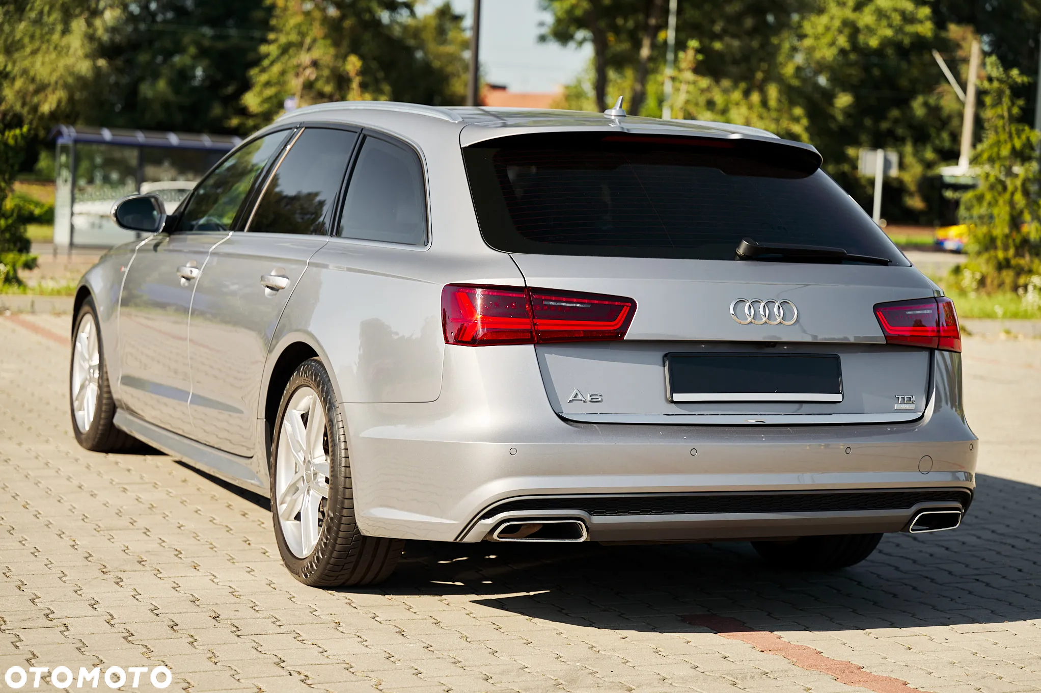 Audi A6 Avant 2.0 TDI Ultra S tronic - 9