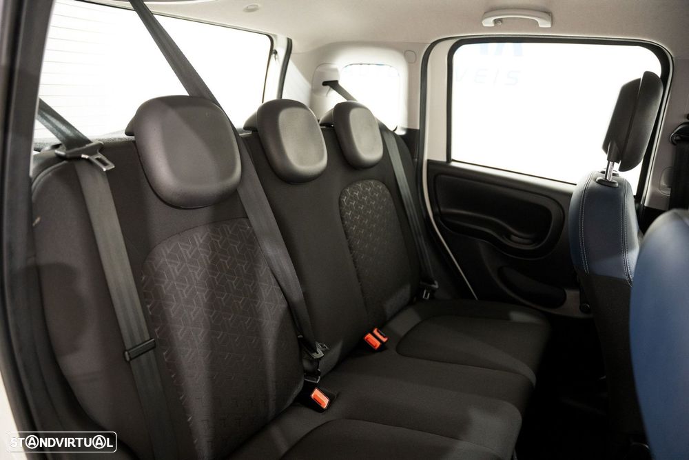 Fiat Panda 1.0 Hybrid City Cross - 12