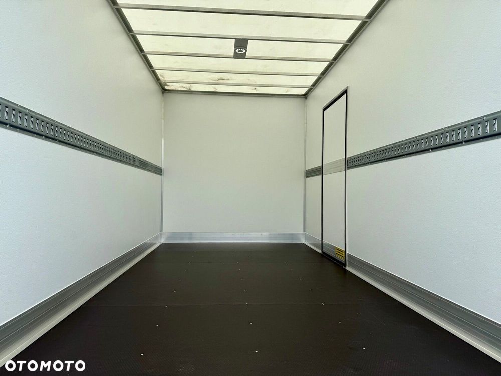 Volkswagen Crafter - 9