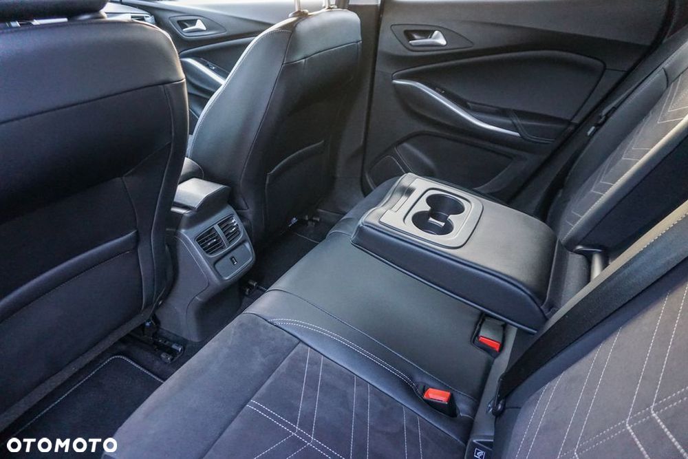 Opel Grandland 1.2 T GS Light S&S - 13