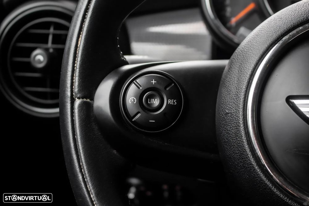 MINI 5 Portas Cooper D - 14