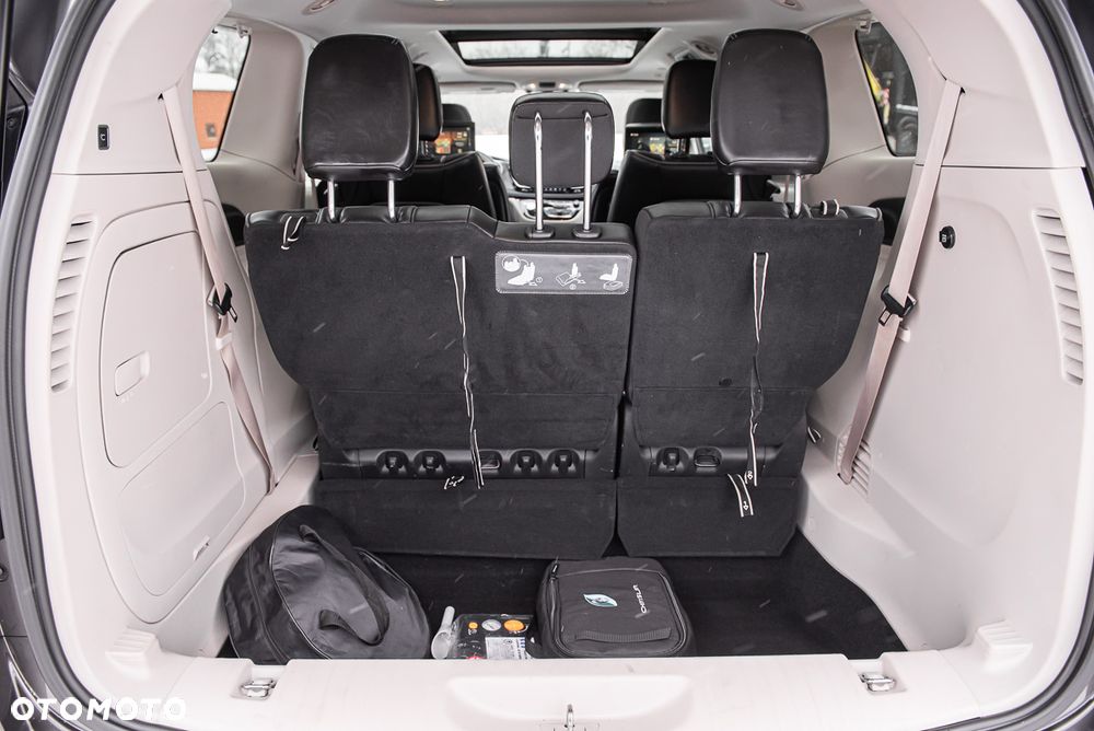 Chrysler Pacifica - 33