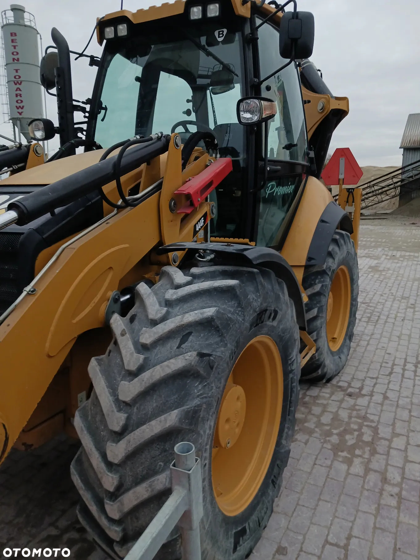 Caterpillar 444F - 6