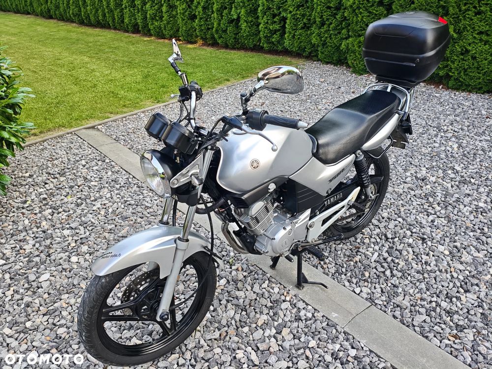 Yamaha YBR - 4