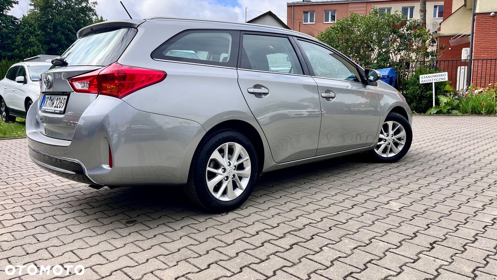 Toyota Auris - 3
