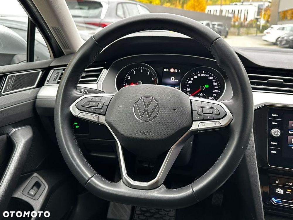 Volkswagen Passat 2.0 TSI Business DSG - 17
