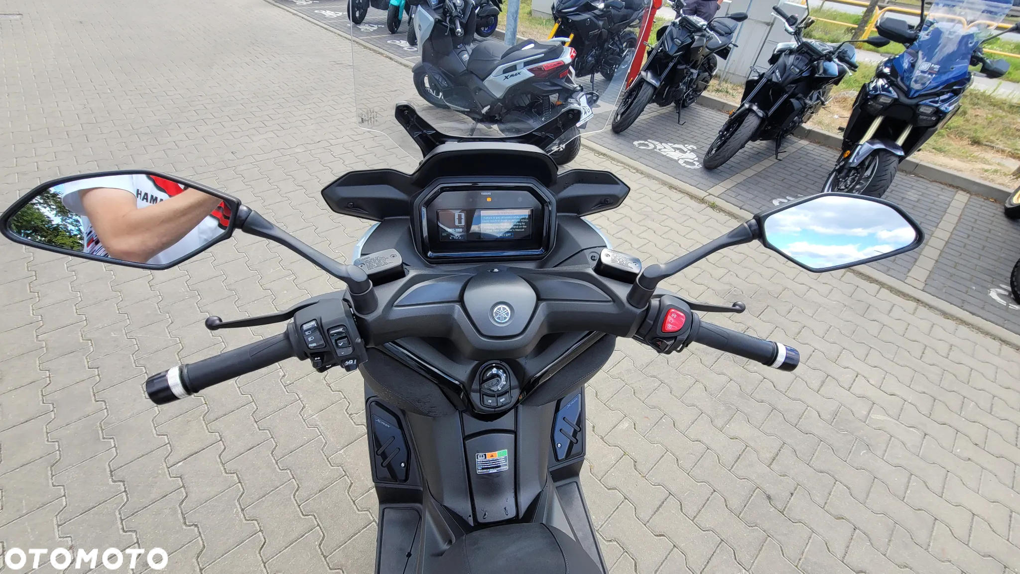 Yamaha X-max - 26
