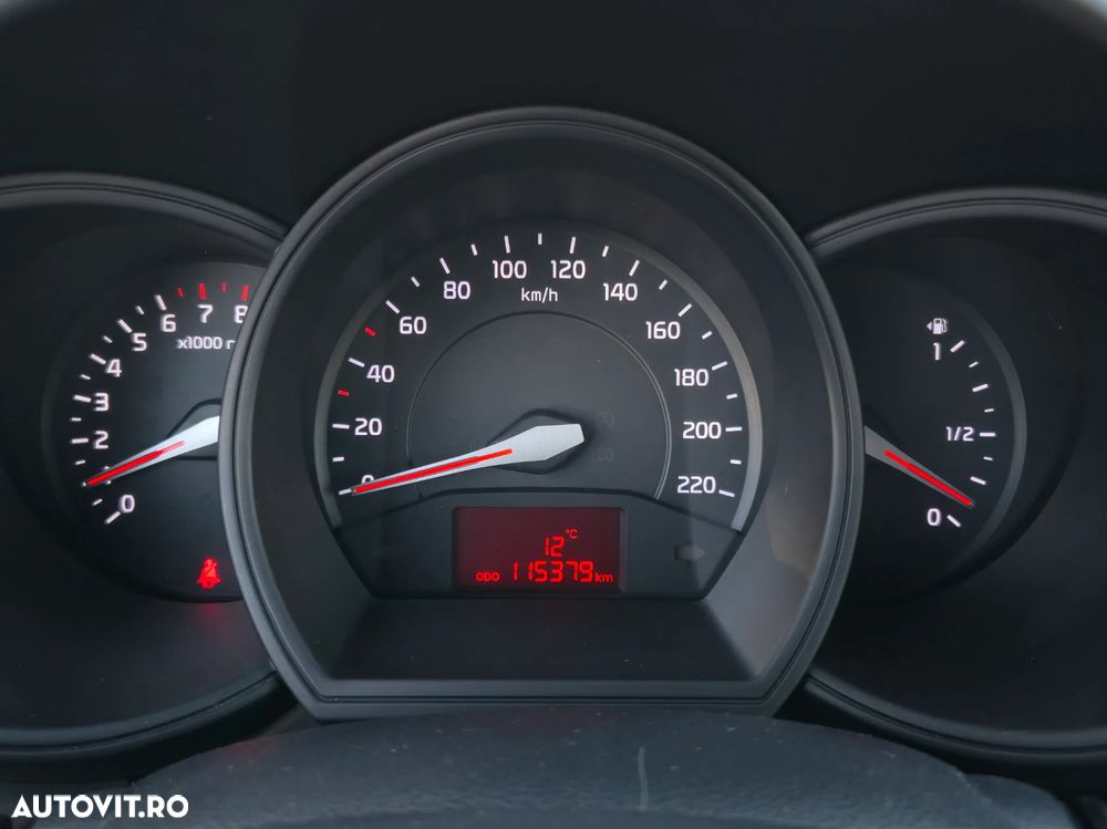 Kia Rio 1.4 EX Basis - 8