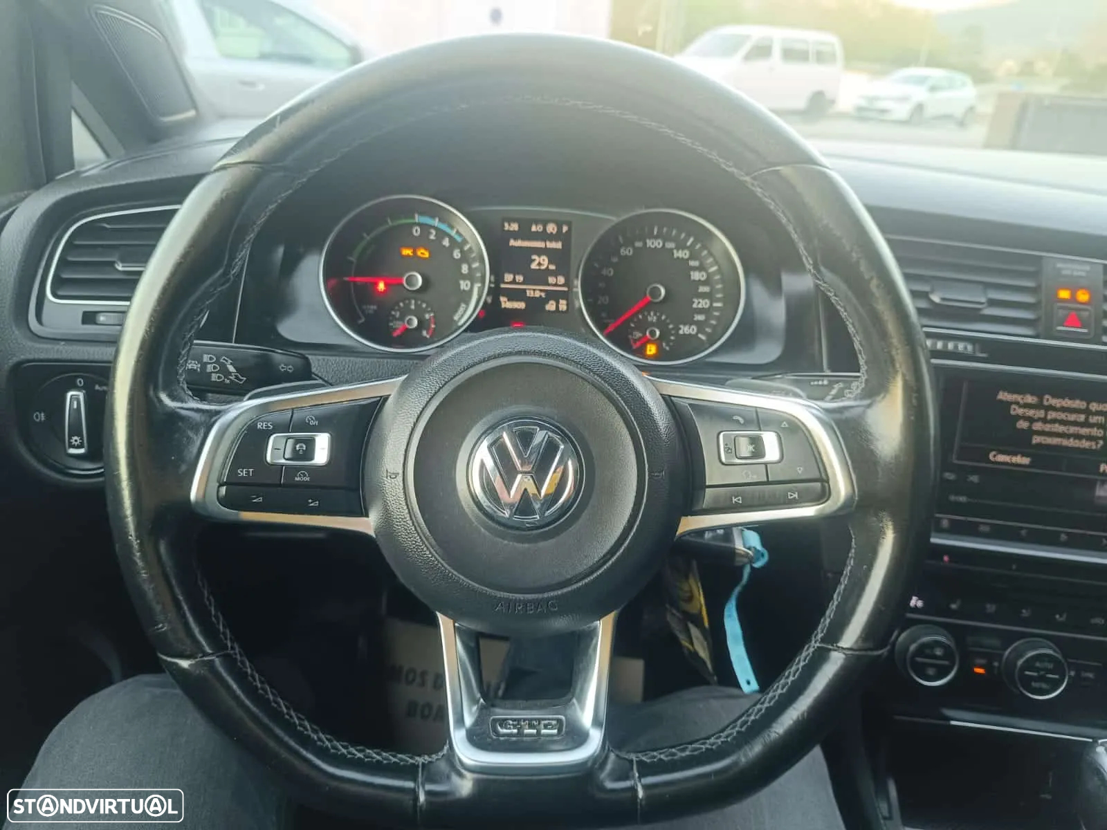 VW Golf 1.4 GTE Plug-in - 14