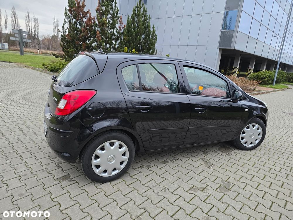Opel Corsa 1.2 16V Cosmo - 23