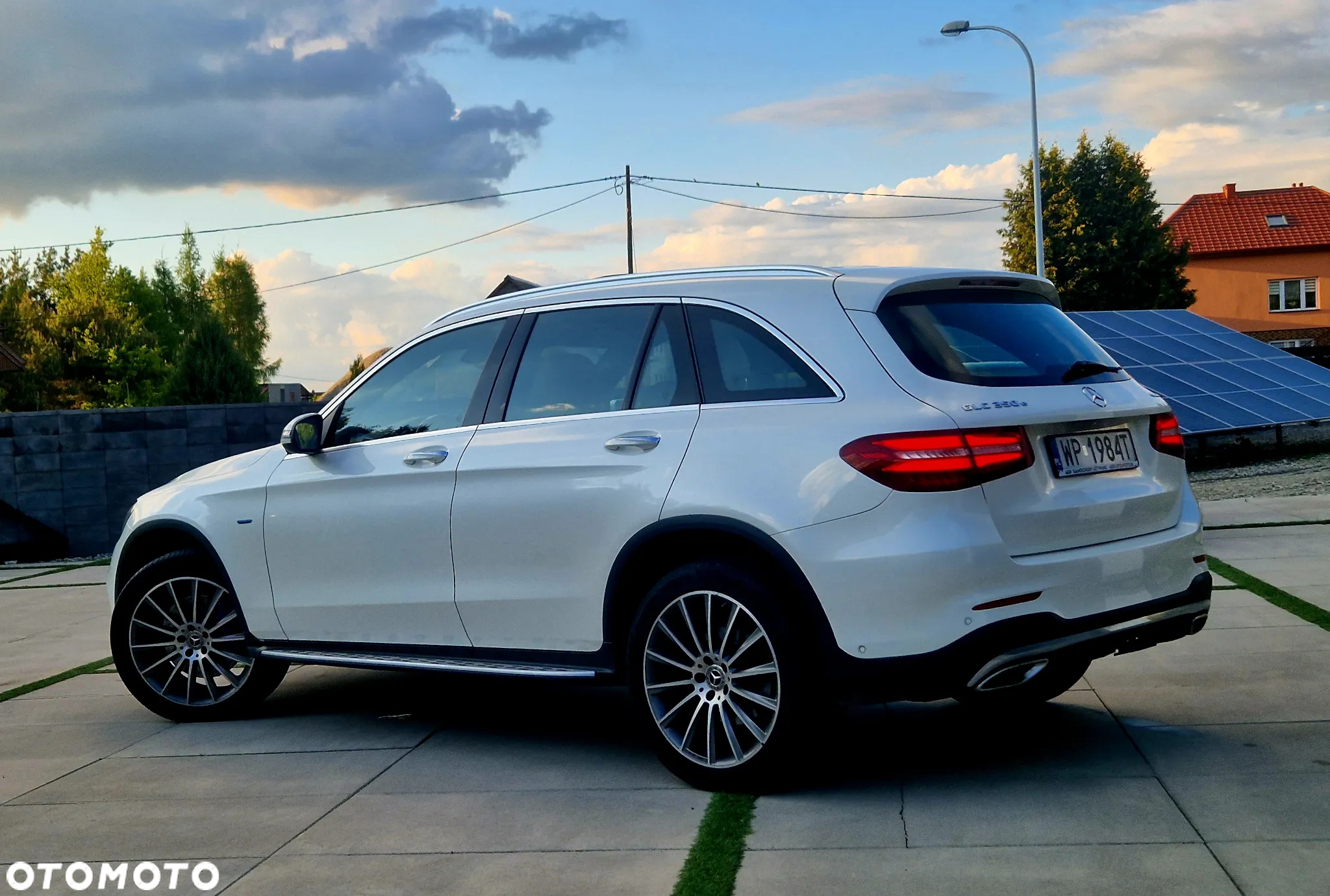 Mercedes-Benz GLC 350 e 4Matic 7G-TRONIC AMG Line - 3