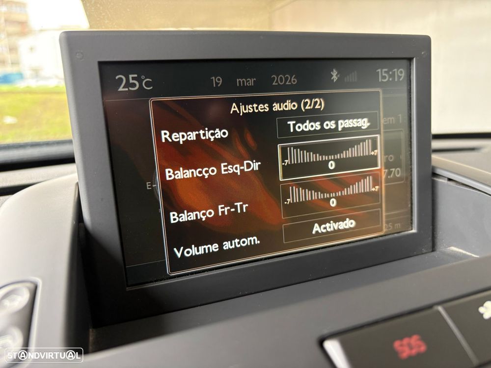 Peugeot 3008 1.6 HDi Allure - 24