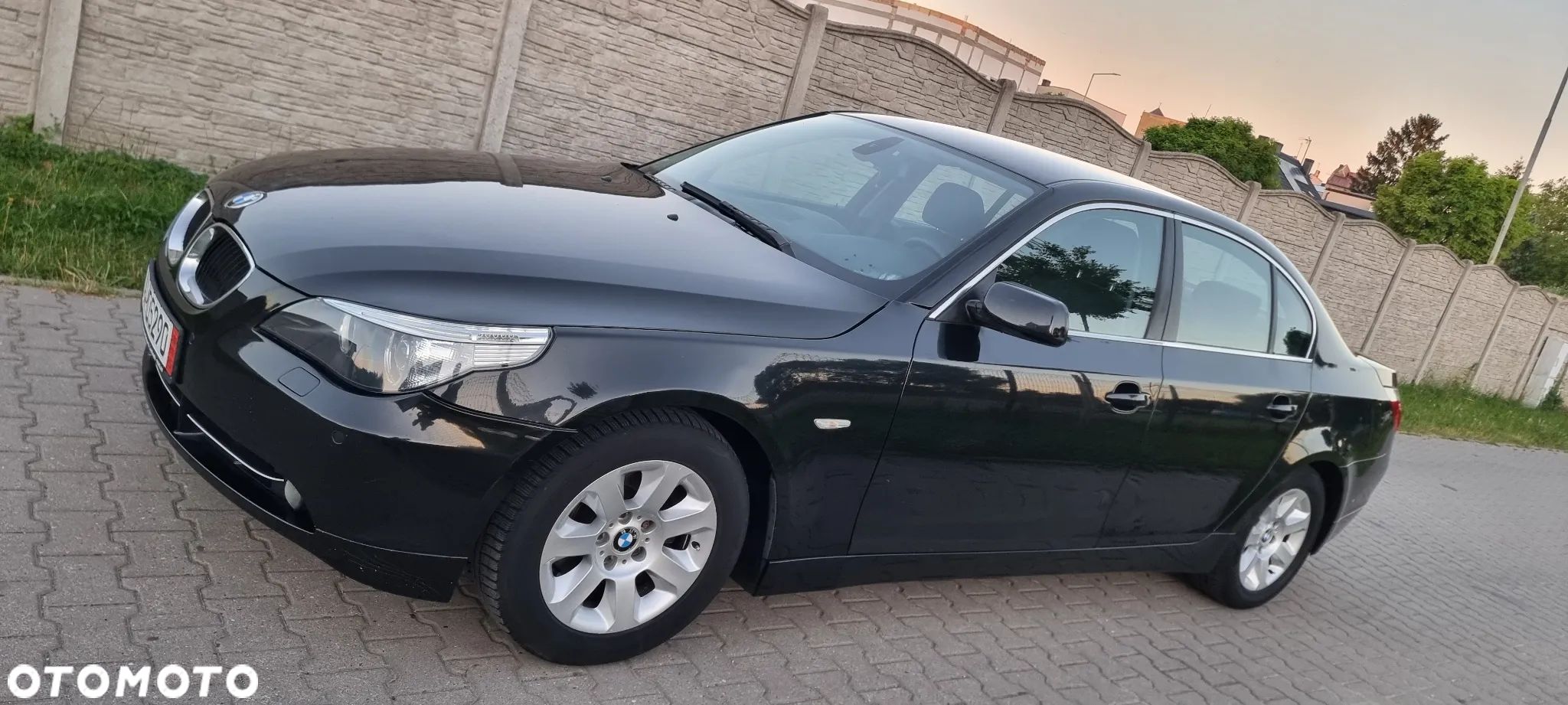 BMW Seria 5 525i - 1