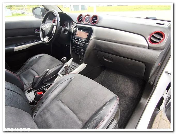 Suzuki Vitara 1.4 Boosterjet Premium 2WD - 23