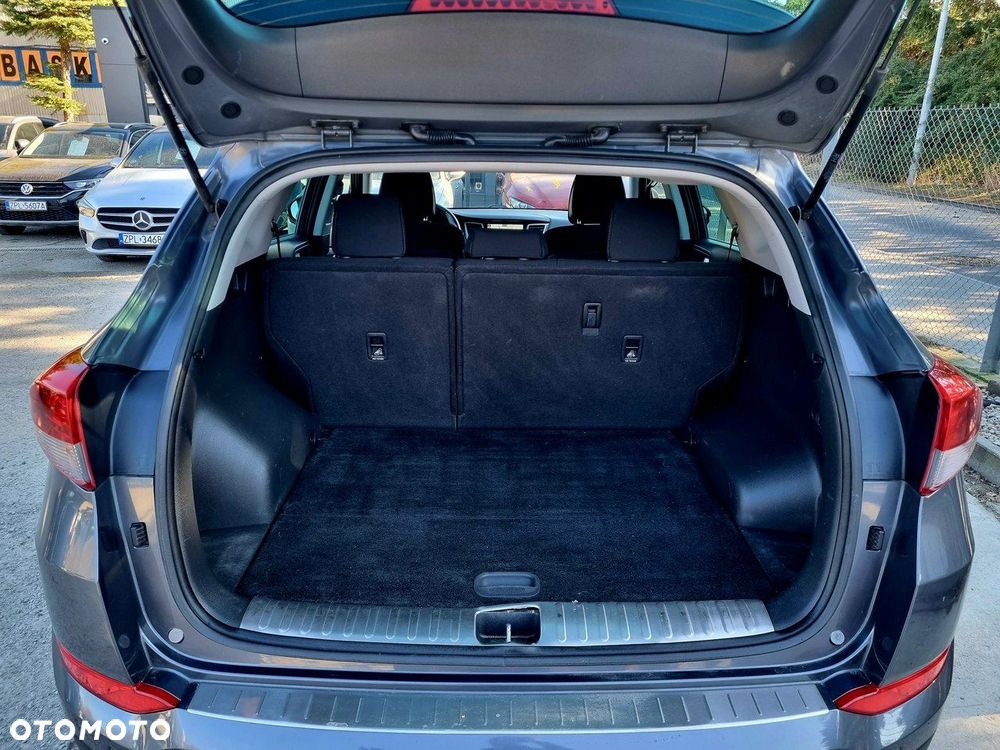 Hyundai Tucson blue 1.7 CRDi 2WD Style - 13