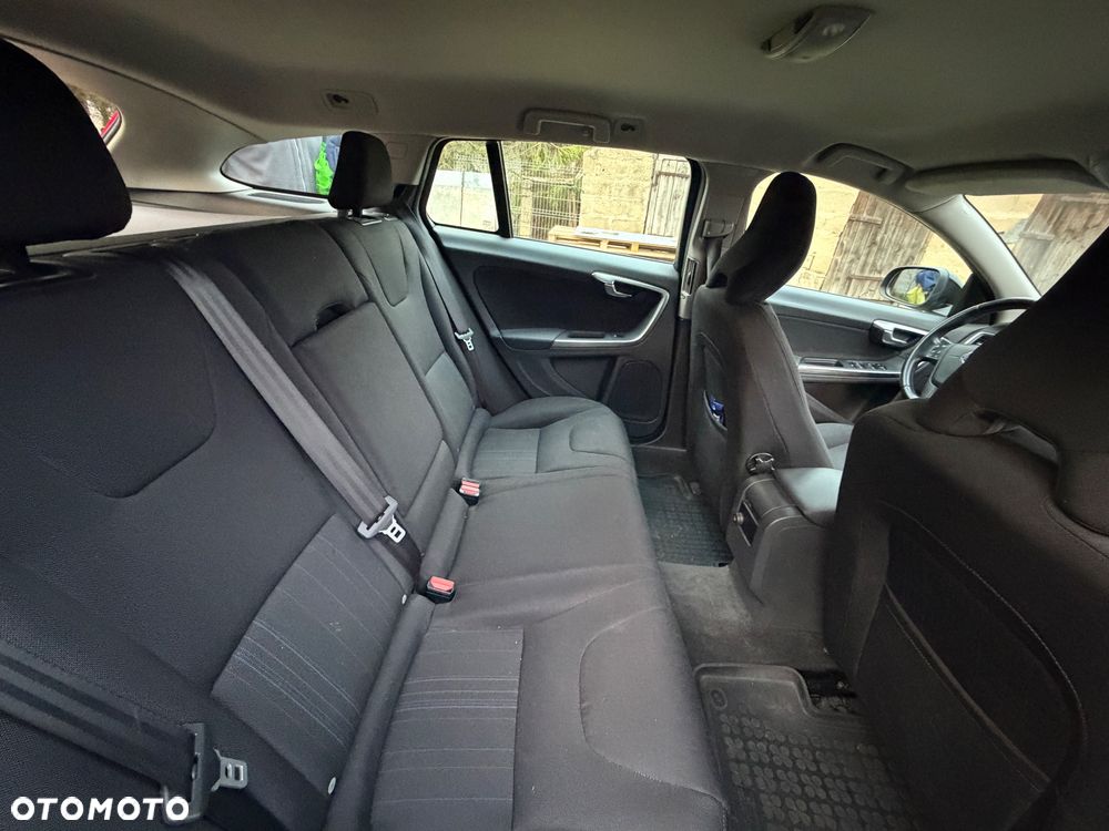 Volvo V60 - 13