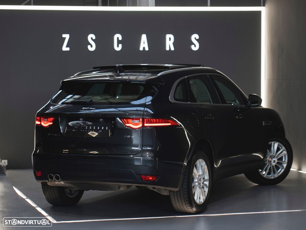 Jaguar F-Pace 2.0 i4D Prestige AWD Aut. - 7