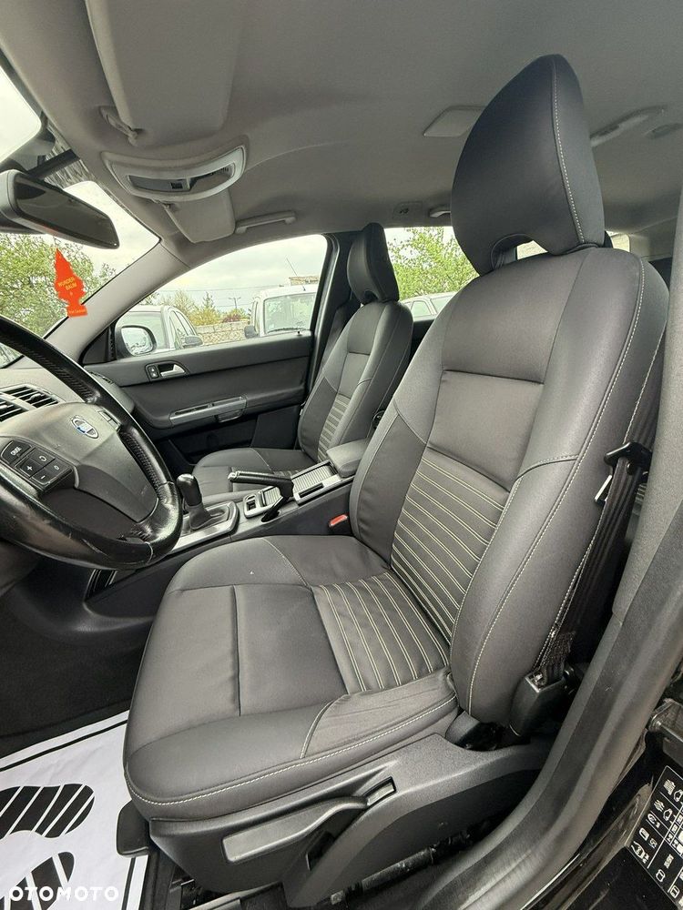 Volvo V50 - 11