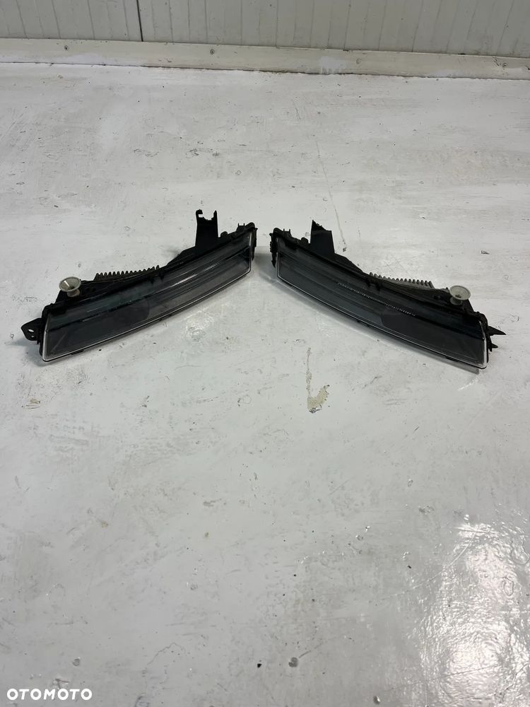 RANGE ROVER VELAR HALOGEN LAMPA PRZECIWMGIELNA LIFT - 3
