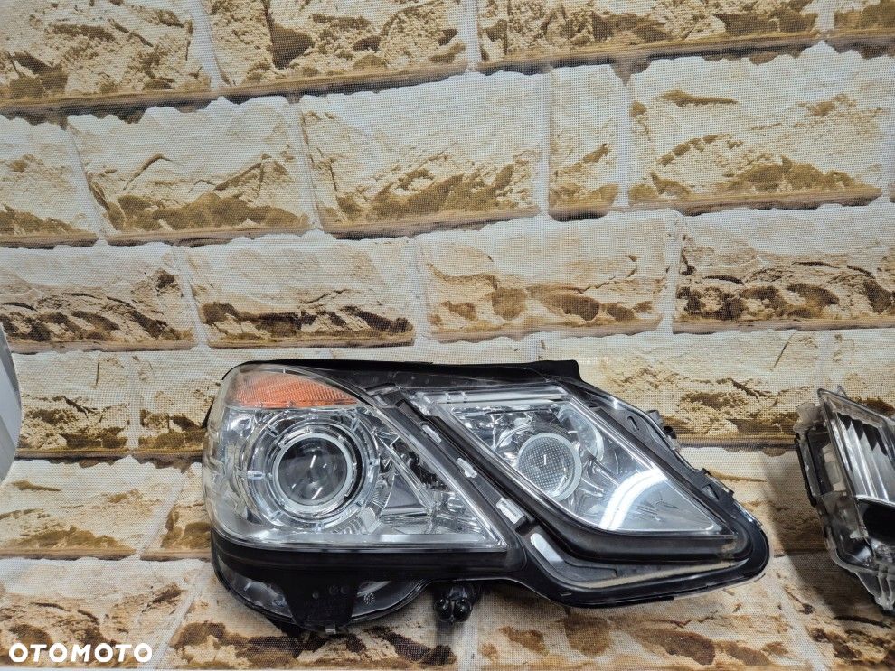 mercedes e KLASA w212 xenon skrętny ils prawa usa ameryka kompletny - 2