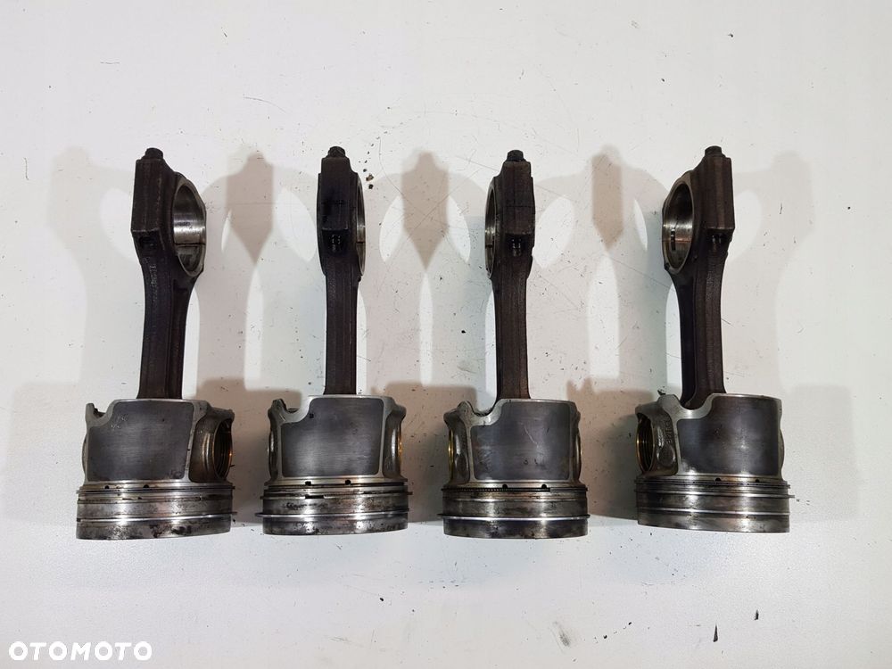 tłok z korbowodem bmw x5 f15 b47d20b 2.0d - 6