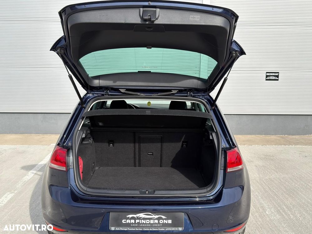 Volkswagen Golf 2.0 BlueTDI Cup - 27
