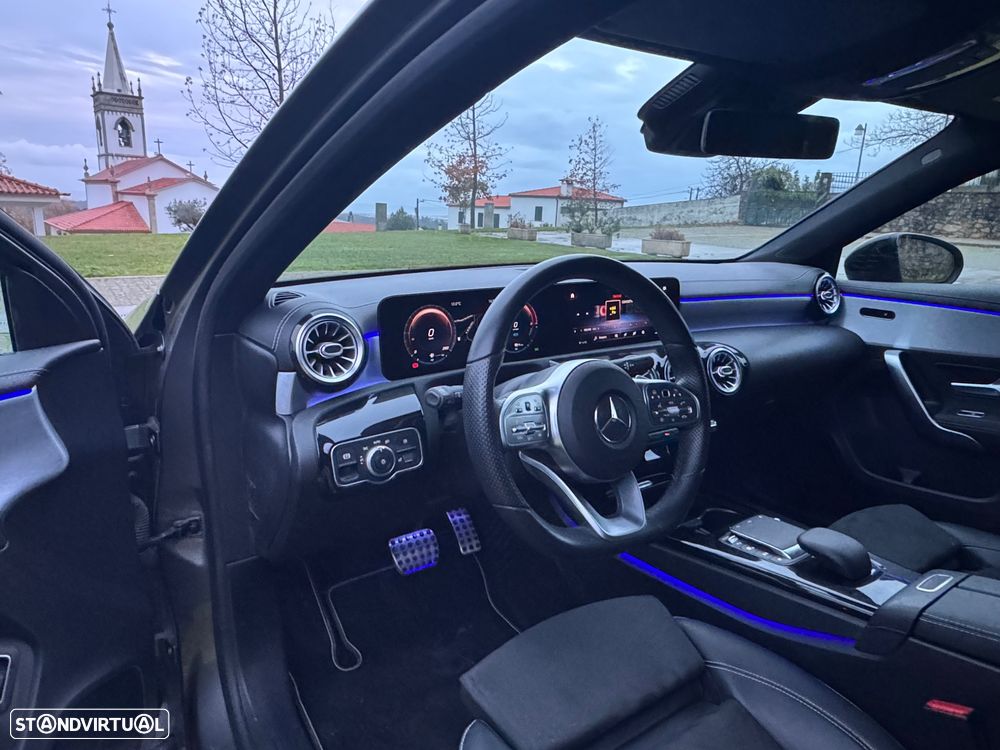 Mercedes-Benz A 250 e AMG Line - 21