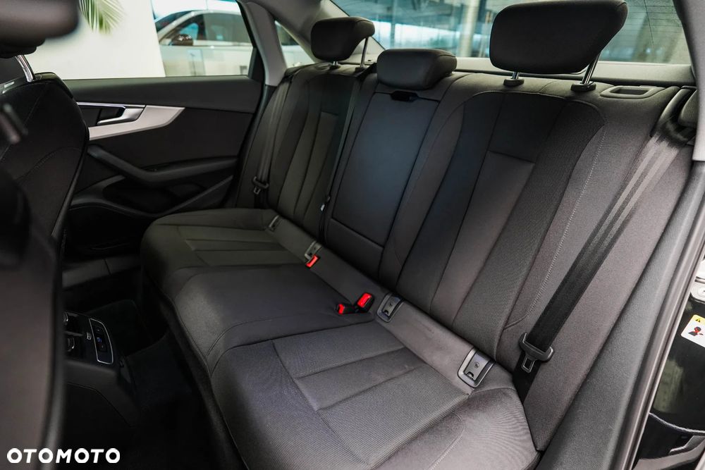 Audi A4 Limousine 40 TDI S Line S tronic - 24