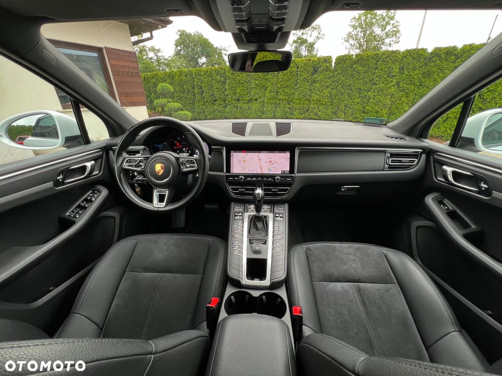 Porsche Macan - 28