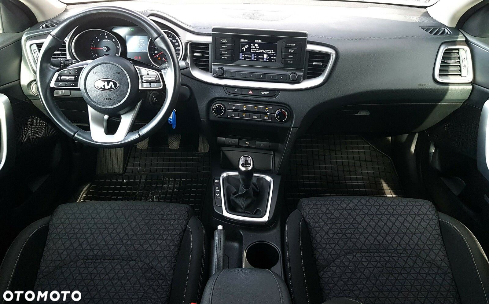 Kia Ceed 1.6 CRDi mHEV M - 18