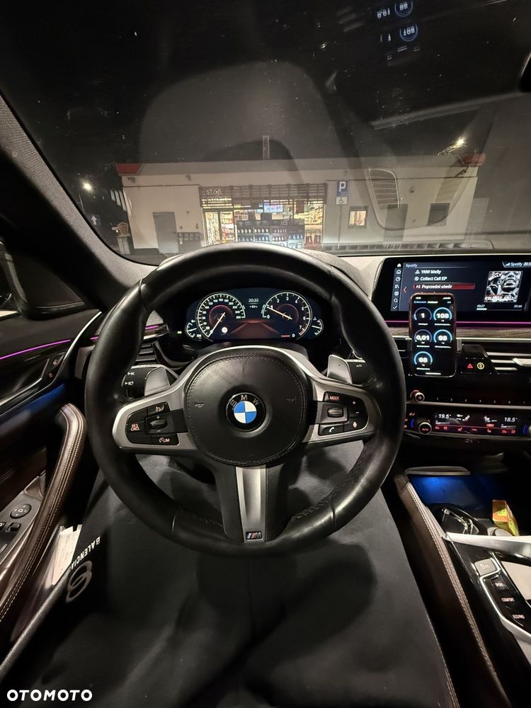 BMW Seria 5 530i GPF xDrive M Sport sport - 39