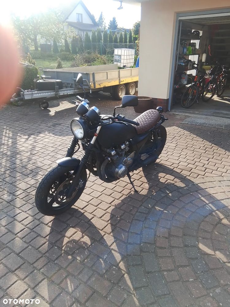 Kawasaki Zephyr - 4