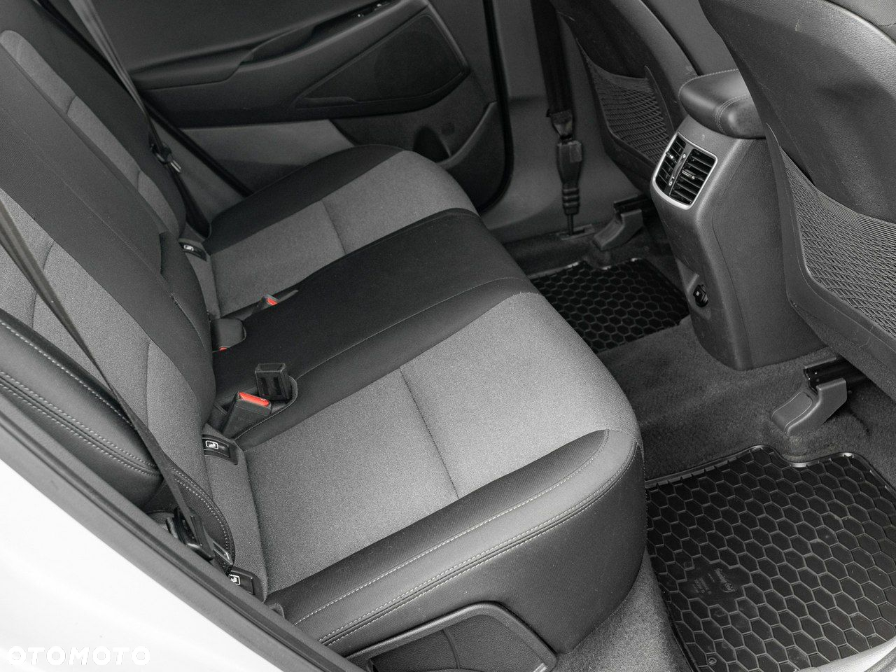 Hyundai Tucson 1.6 CRDi Style 2WD DCT - 29