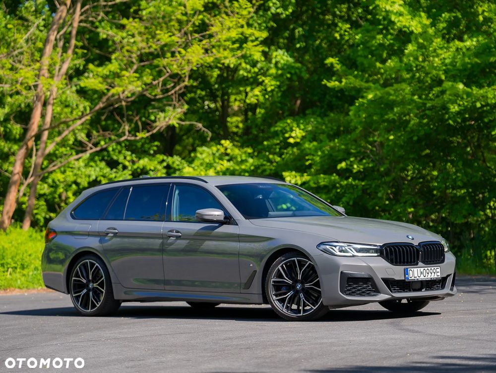 BMW Seria 5 540d xDrive mHEV M Sport sport - 2