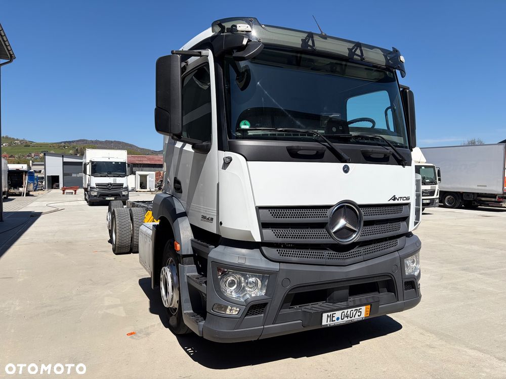 Mercedes-Benz ACTROS ANTOS 2543 6X2 rama do zabudowy oś skrętna 4,9m rozstaw - 4