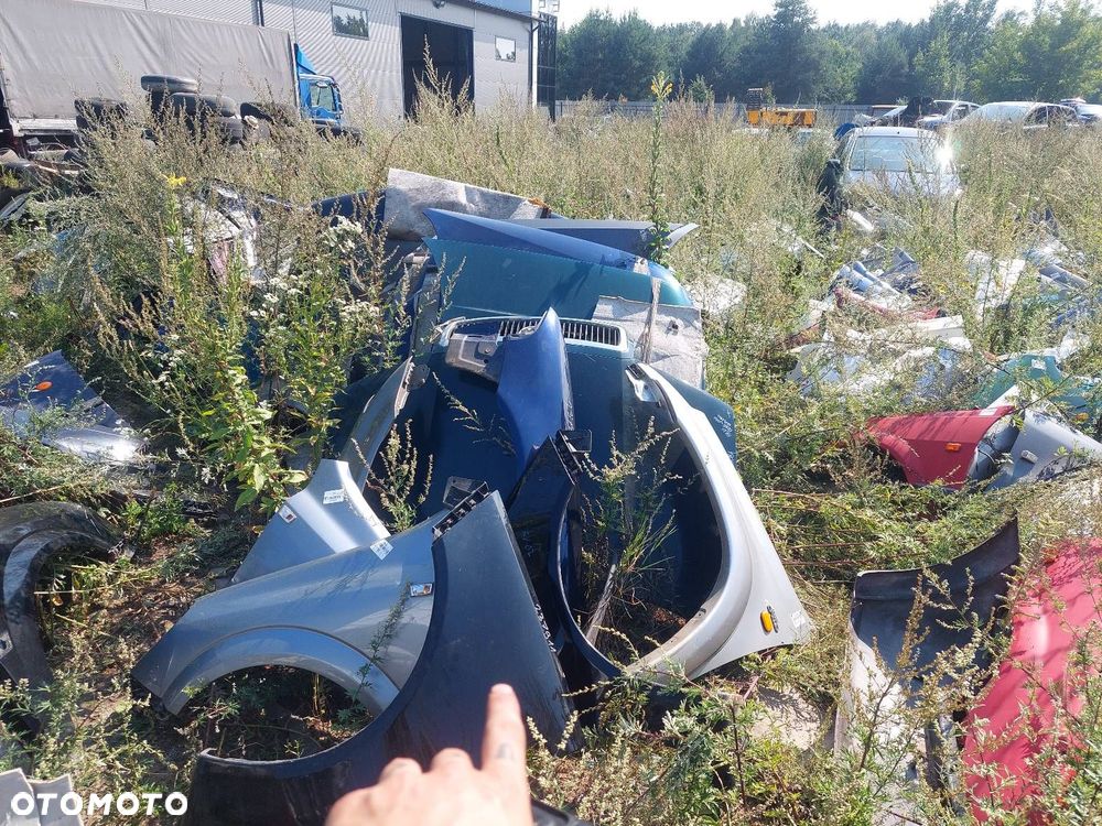 BŁOTNIK LEWY PRAWY PRZÓD + LAMPA LEWY PRAWY PRZÓD MITSUBISHI COLT VI 11H - 11